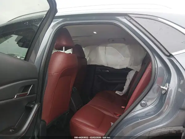 3MVDMBCM9SM775329 2025 MAZDA CX-30 - Image 8
