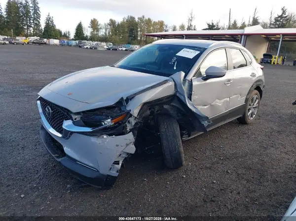 3MVDMBCM9SM800116 2025 MAZDA CX-30 - Image 2