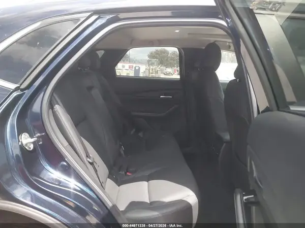 3MVDMBCM9SM838445 2025 MAZDA CX-30 - Image 8