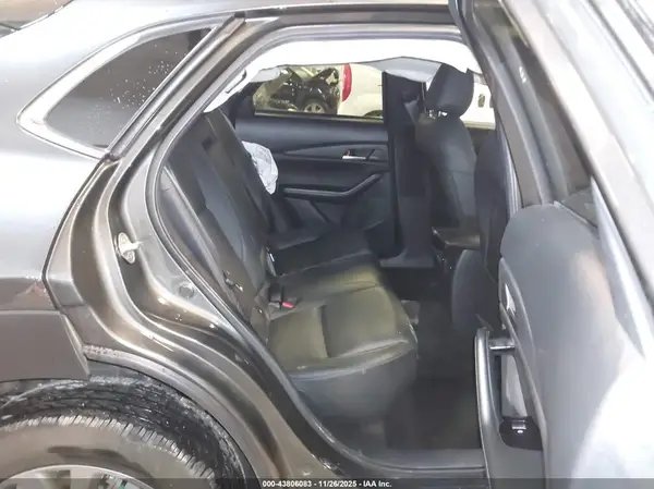 3MVDMBCMXSM750374 2025 MAZDA CX-30 - Image 8