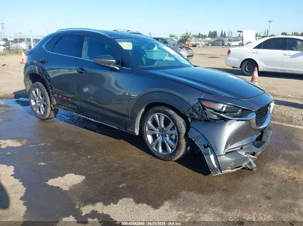 3MVDMBDL0NM413867 2022 MAZDA CX-30 - Image 1