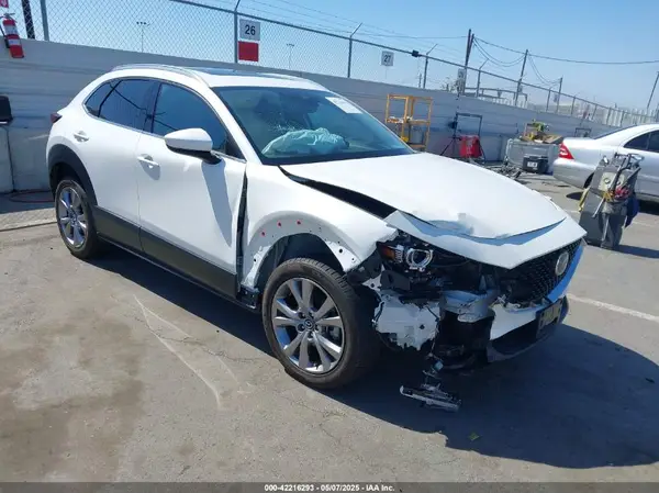 3MVDMBDL4MM319747 2021 MAZDA CX-30 - Image 1