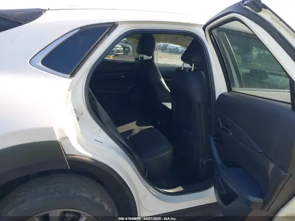 3MVDMBDL6LM135604 2020 MAZDA CX-30 - Image 8