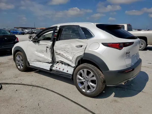 3MVDMBDL6NM458473 2022 MAZDA CX-30 - Image 2