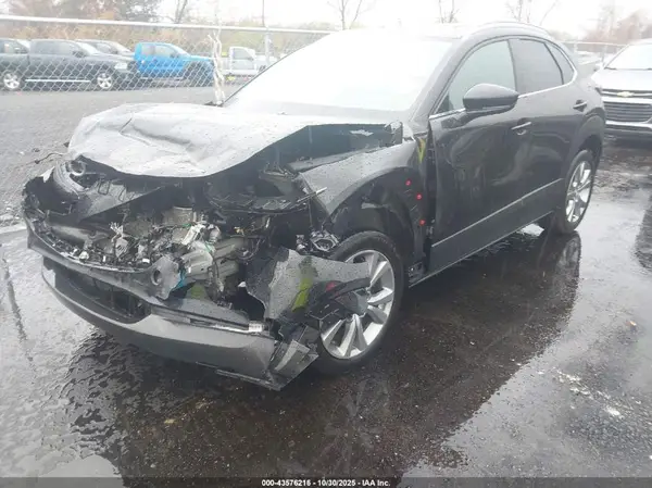 3MVDMBDL8NM418654 2022 MAZDA CX-30 - Image 2