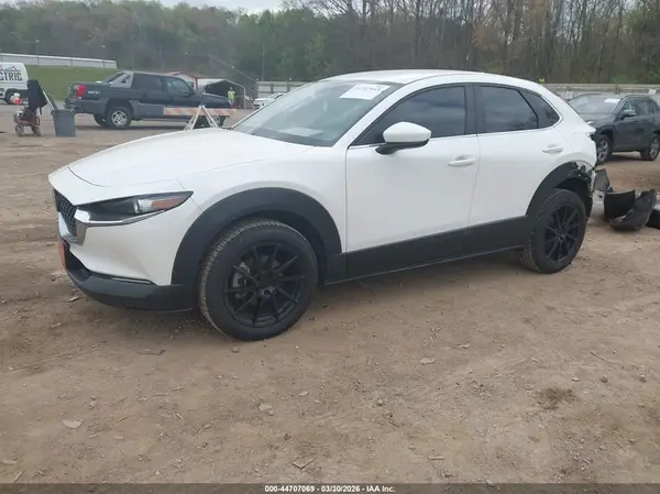 3MVDMBDL9LM118585 2020 MAZDA CX-30 - Image 2