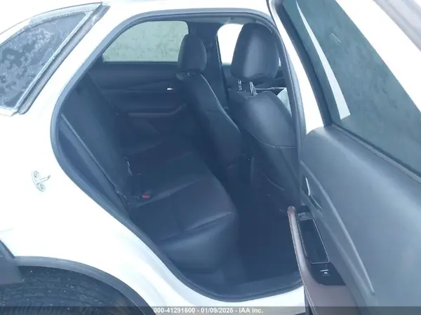 3MVDMBDL9MM305648 2021 MAZDA CX-30 - Image 8
