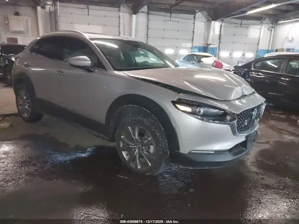 3MVDMBDL9NM453901 2022 MAZDA CX-30 - Image 1