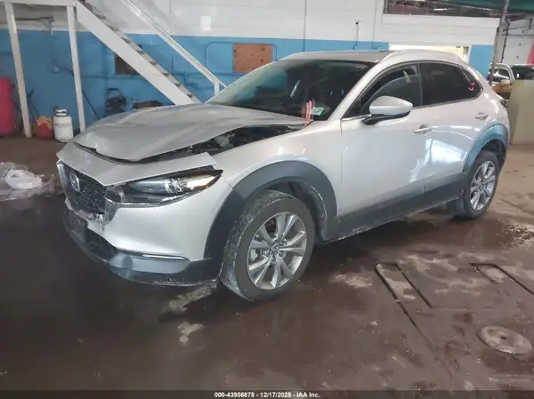 3MVDMBDL9NM453901 2022 MAZDA CX-30 - Image 2