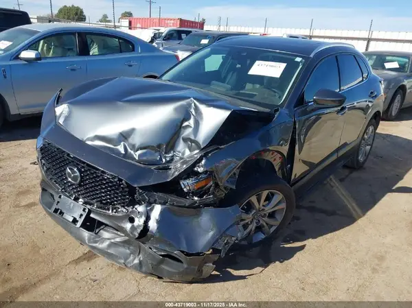 3MVDMBDM0PM512460 2023 MAZDA CX-30 - Image 2