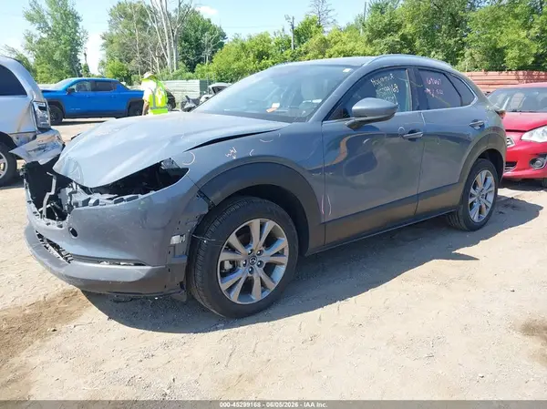 3MVDMBDM1MM233241 2021 MAZDA CX-30 - Image 2