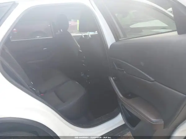 3MVDMBDM3SM788057 2025 MAZDA CX-30 - Image 8