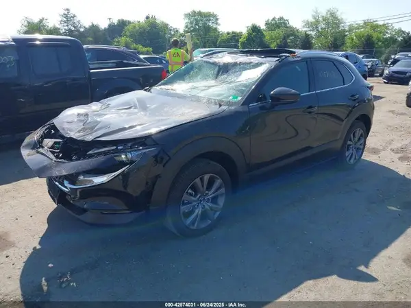 3MVDMBDM3SM801969 2025 MAZDA CX-30 - Image 2