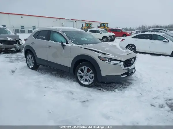 3MVDMBDM4PM526426 2023 MAZDA CX-30 - Image 1