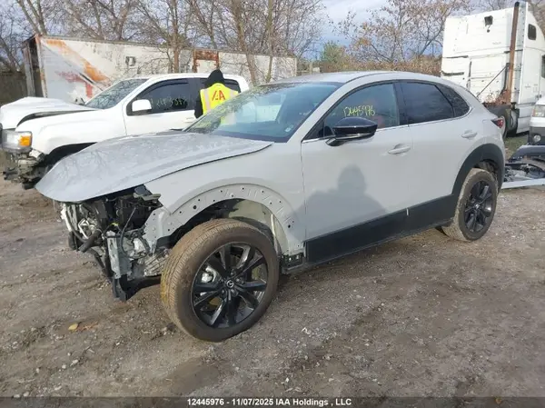 3MVDMBDM5SM828123 2025 MAZDA CX-30 - Image 2