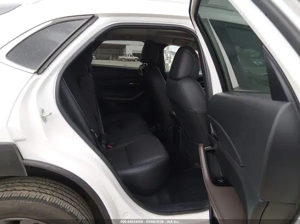 3MVDMBDM7PM547111 2023 MAZDA CX-30 - Image 8