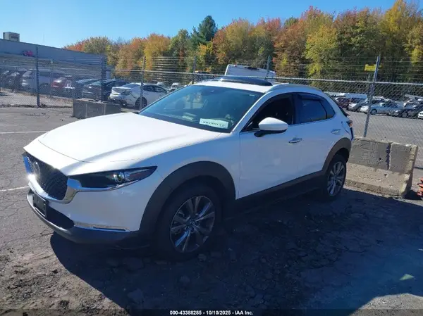 3MVDMBDMXMM220715 2021 MAZDA CX-30 - Image 2