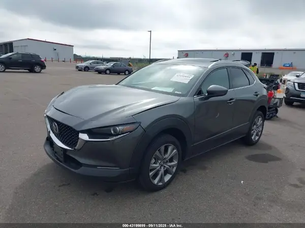 3MVDMBDMXPM569619 2023 MAZDA CX-30 - Image 2