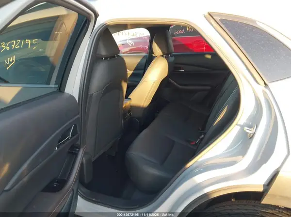 3MVDMBDY4SM794629 2025 MAZDA CX-30 - Image 8