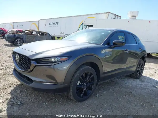 3MVDMBDY7SM753038 2025 MAZDA CX-30 - Image 2