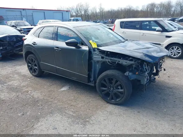 3MVDMBDYXNM427402 2022 MAZDA CX-30 - Image 1