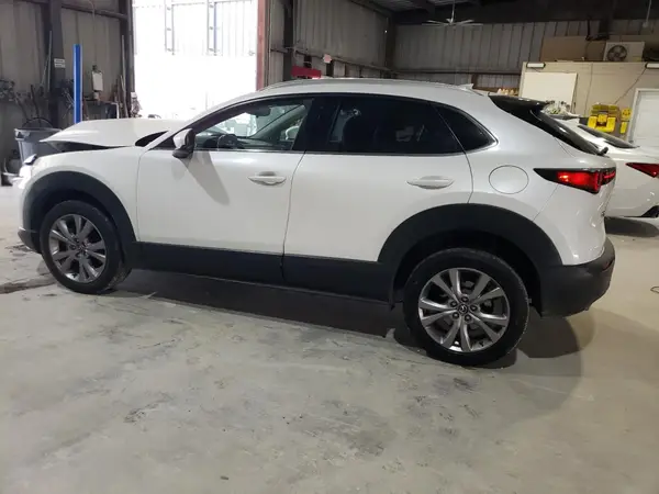 3MVDMBEM4LM105427 2020 MAZDA CX-30 - Image 2