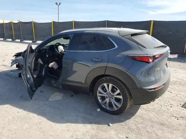 3MVDMBEM8LM125888 2020 MAZDA CX-30 - Image 2