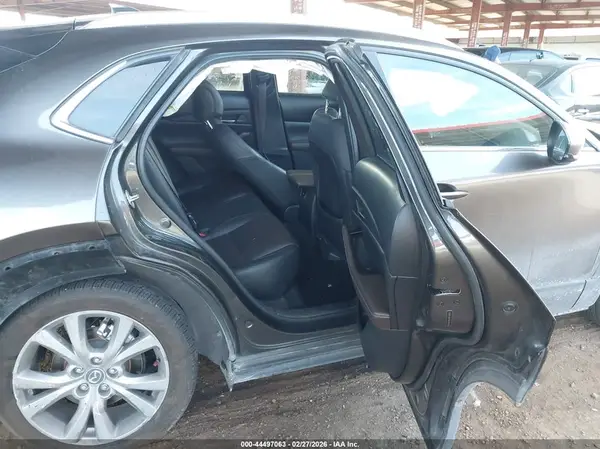 3MVDMBEM9LM139802 2020 MAZDA CX-30 - Image 8