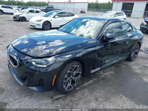 3MW23CM02S8F45473 2025 BMW 2ER - Image 2