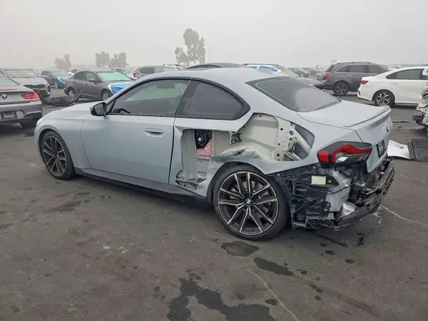 3MW23CM06P8D29570 2023 BMW 2ER - Image 2