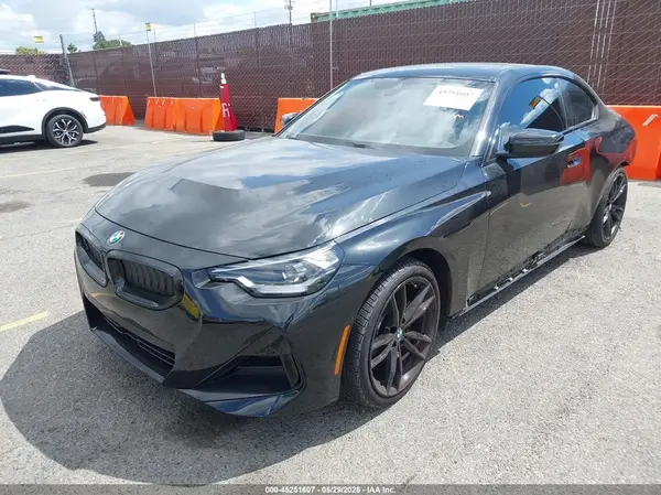 3MW23CM09R8E53948 2024 BMW 2ER - Image 2