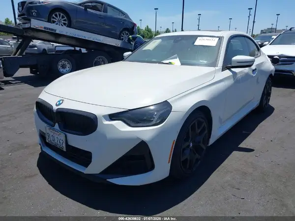 3MW23CM09S8E97227 2025 BMW 2ER - Image 2