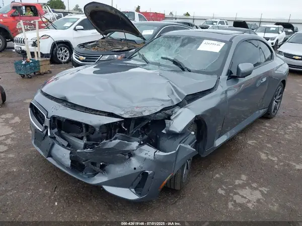 3MW23CM09S8F15192 2025 BMW 2ER - Image 2