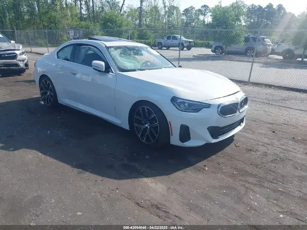 3MW23CM0XN8C48827 2022 BMW 2ER - Image 1