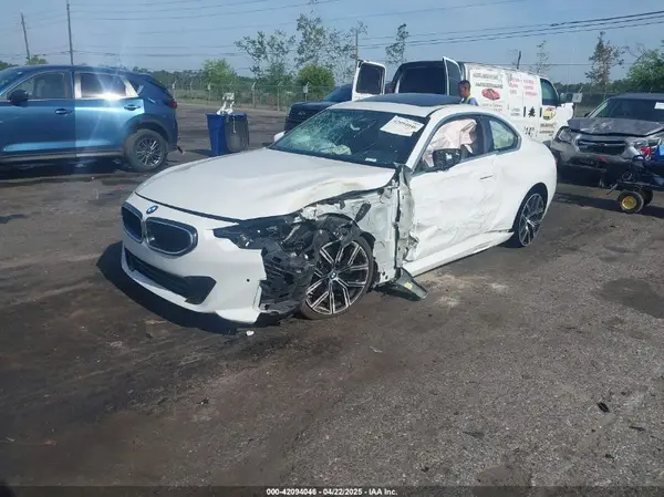 3MW23CM0XN8C48827 2022 BMW 2ER - Image 2