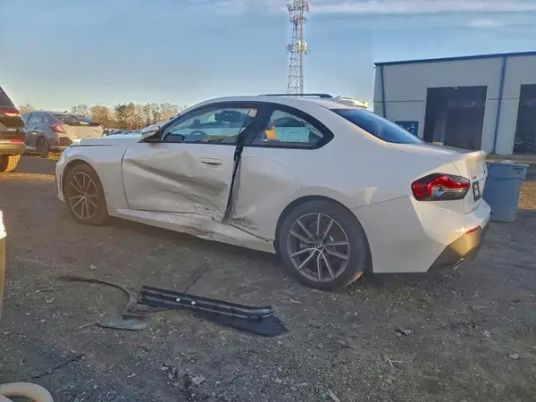 3MW33CM08R8E02235 2024 BMW 2ER - Image 2