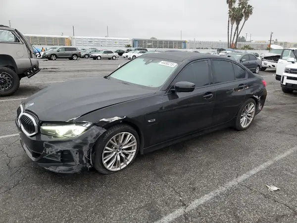 3MW39FF01P8D05937 2023 BMW 3ER - Image 1