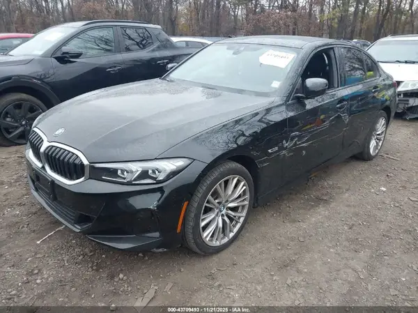 3MW39FF02P8D50269 2023 BMW 3ER - Image 2