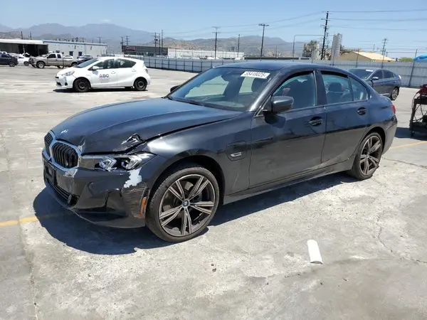 3MW39FF03P8C93385 2023 BMW 3ER - Image 1