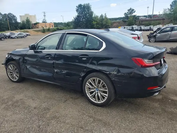 3MW39FF03R8E09509 2024 BMW 3ER - Image 2