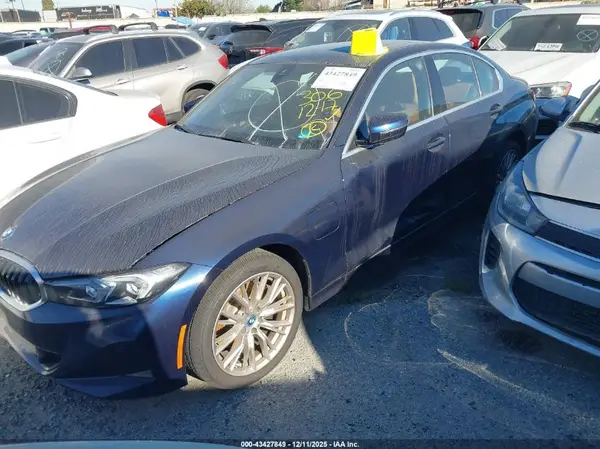 3MW39FF05R8E83594 2024 BMW 3ER - Image 2