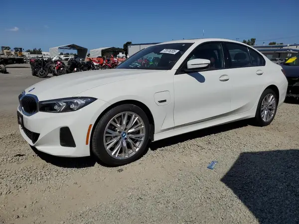 3MW39FF06P8C94403 2023 BMW 3ER - Image 1