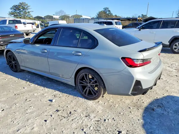 3MW39FF07P8C88545 2023 BMW 3ER - Image 2