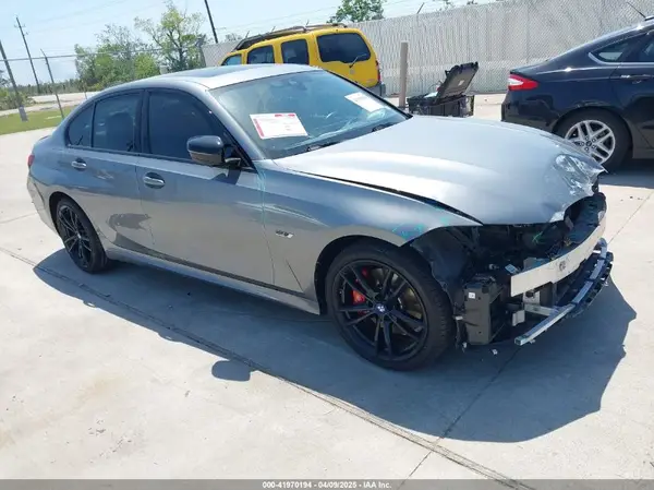 3MW39FF07P8C91381 2023 BMW 3ER - Image 1