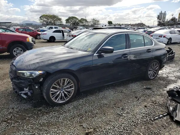 3MW39FF09R8E36777 2024 BMW 3ER - Image 1