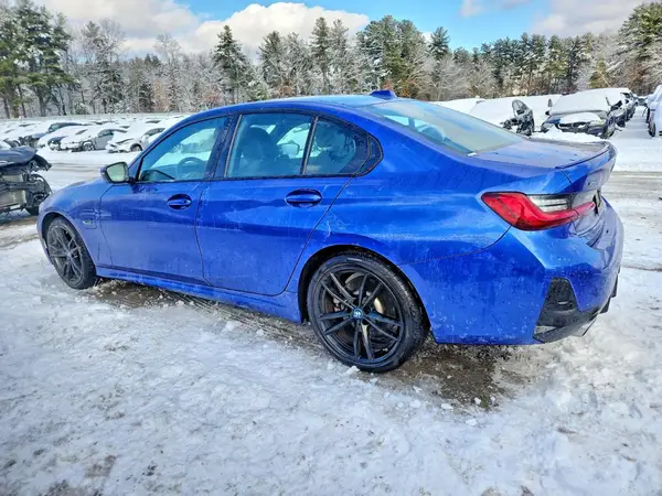 3MW39FS02P8C98664 2023 BMW 3ER - Image 2