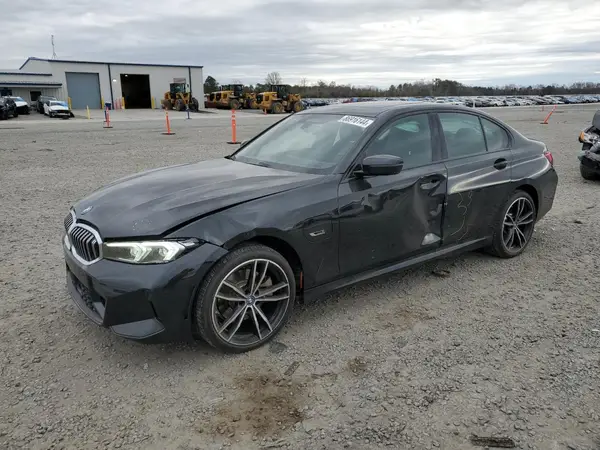 3MW39FS05P8D22715 2023 BMW 3ER - Image 1