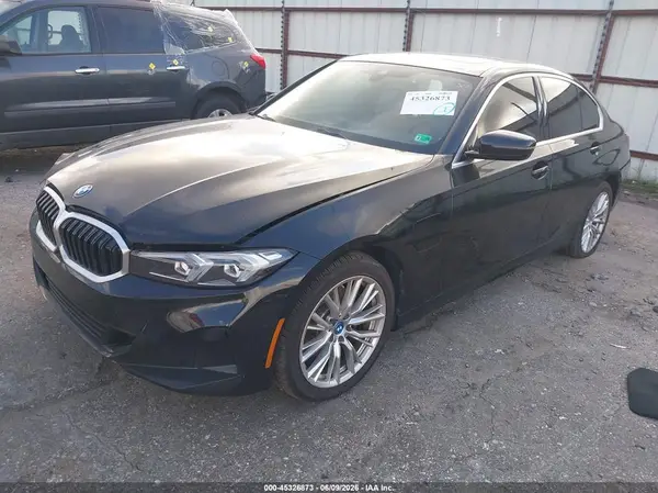 3MW39FS07R8E04769 2024 BMW 3ER - Image 2