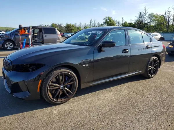 3MW39FS09P8D35211 2023 BMW 3ER - Image 1