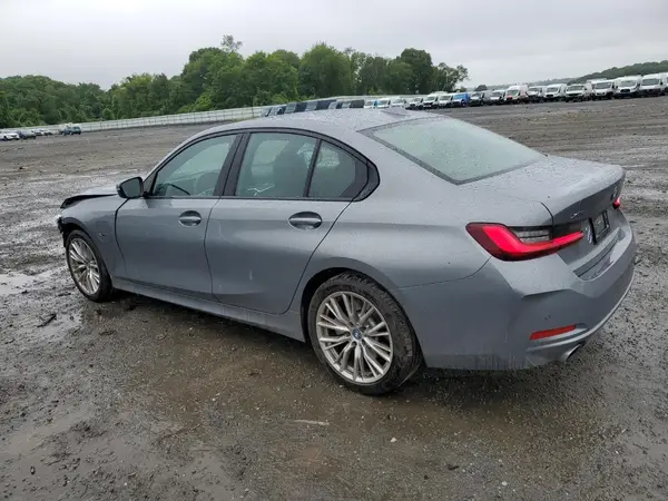 3MW39FS0XP8D00628 2023 BMW 3ER - Image 2